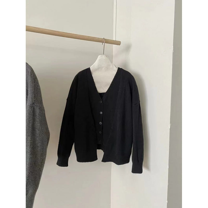 Simple V-neck Single Breasted Vest Knitted Cardigan Two-piece Short Sweater Suit For Women