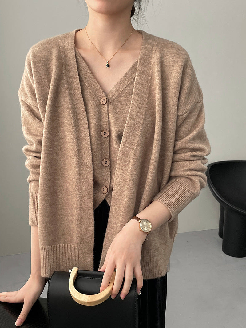Simple V-neck Single Breasted Vest Knitted Cardigan Two-piece Short Sweater Suit For Women
