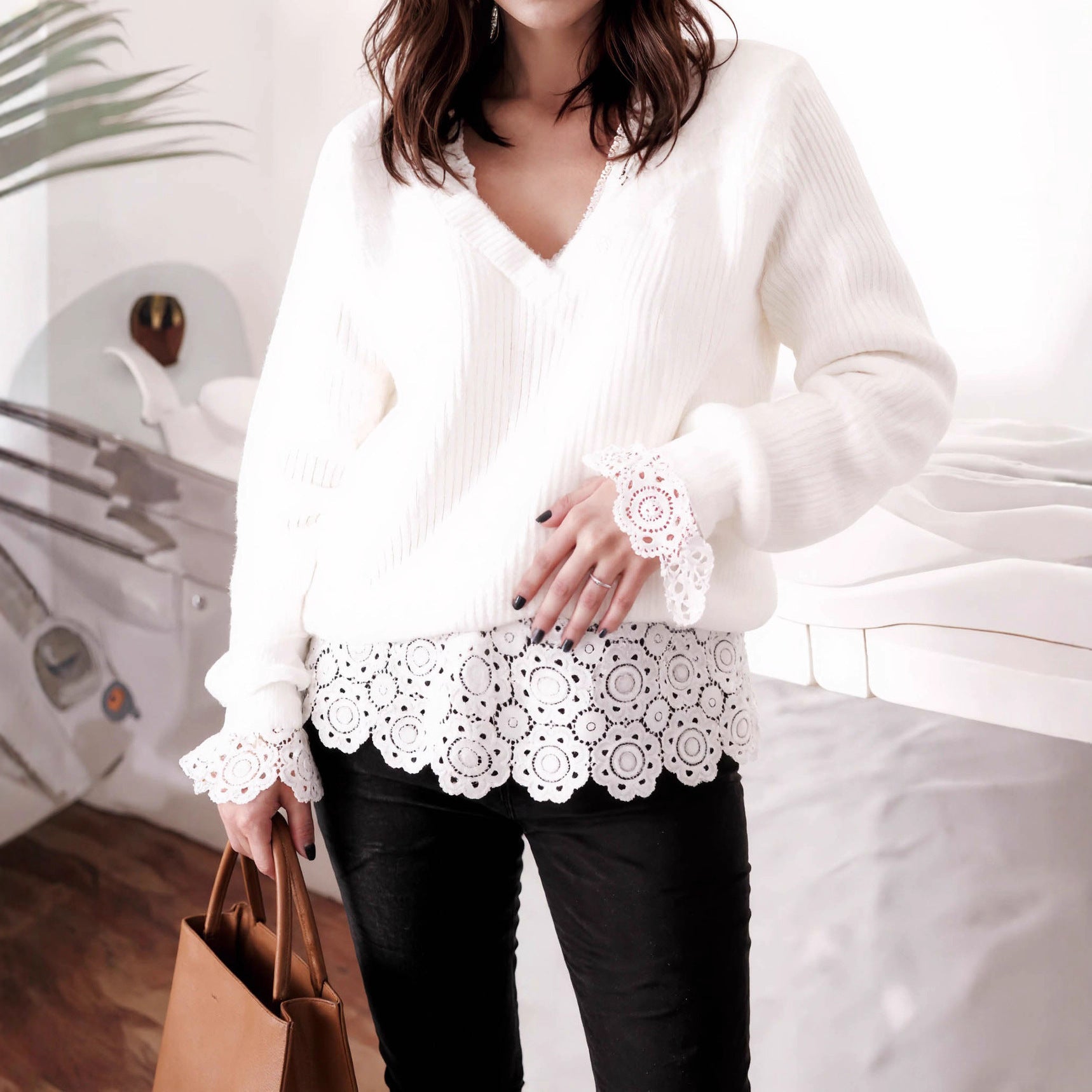 Elegant Elegant V-neck Loose Stitching Lace Sweater
