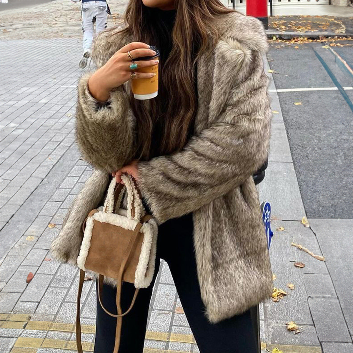 Elegant And Fashionable Long Sleeve With Fur Collar