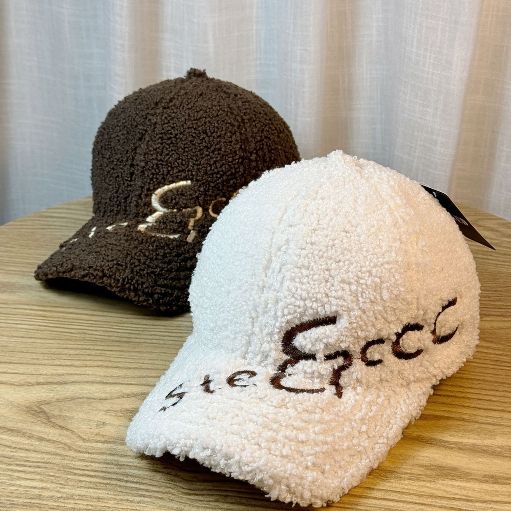 Outdoor Upgrade Warm Lamb Fur Makes Face Look Small Embroidered Letters Peaked Cap