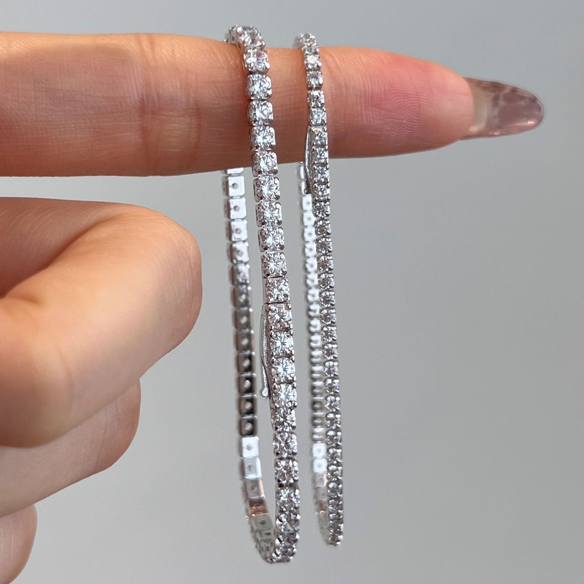 Women's Sterling Silver Diamond Bracelet Inlaid With Zircon