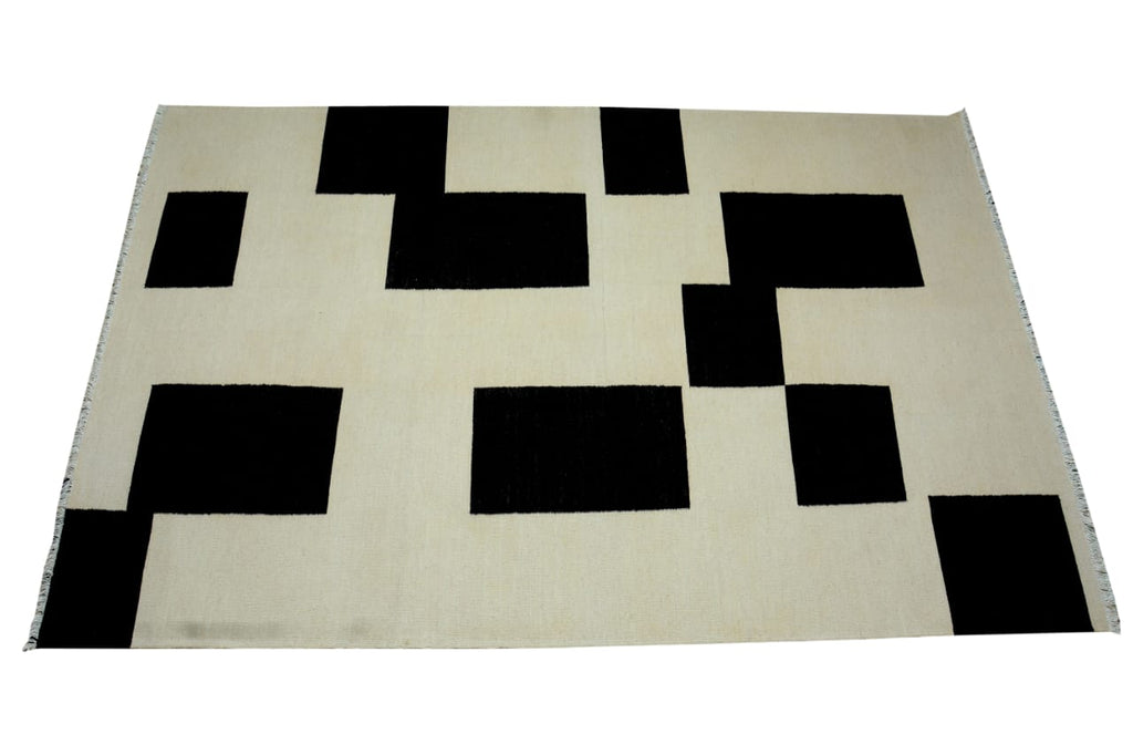 Handmade-Black-And-White-Rug-Kilim