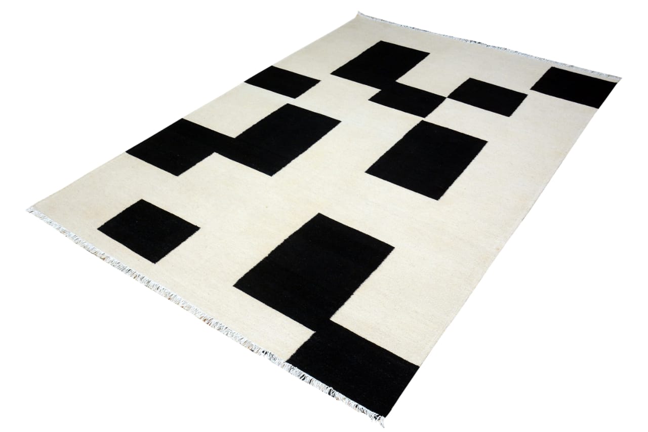 Handmade-Black-And-White-Rug-Kilim