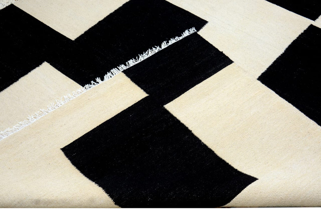 Handmade-Black-And-White-Rug-Kilim