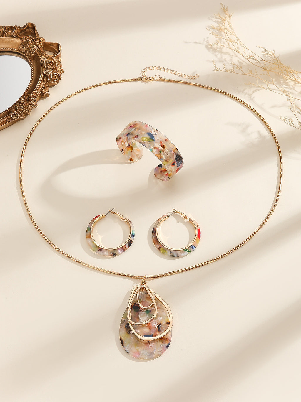 Acrylic Bracelet Earrings Necklace Fashionable Three Piece Set