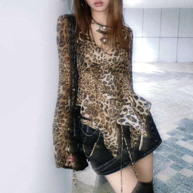 Retro Street Babe Top Leopard Print V-neck Long Sleeve
