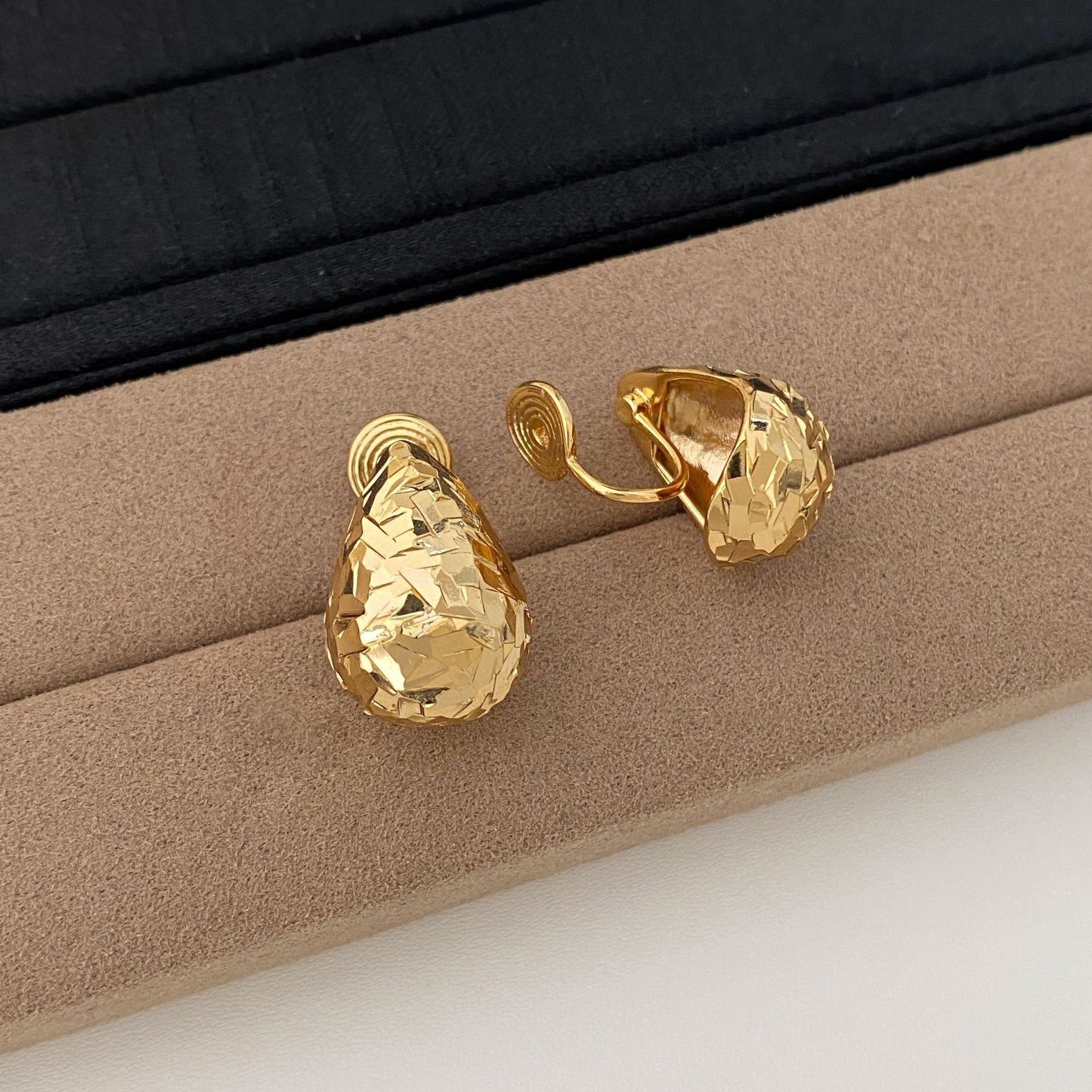 Personality Facet Drop Integrated Ear Clip